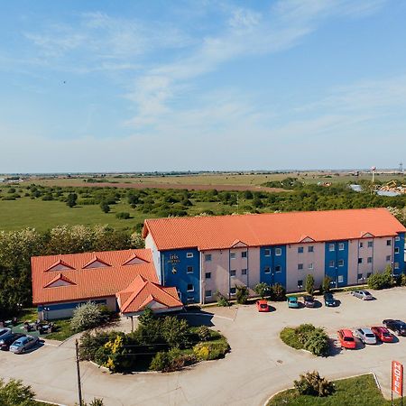 Iris Hotel Bors Екстериор снимка