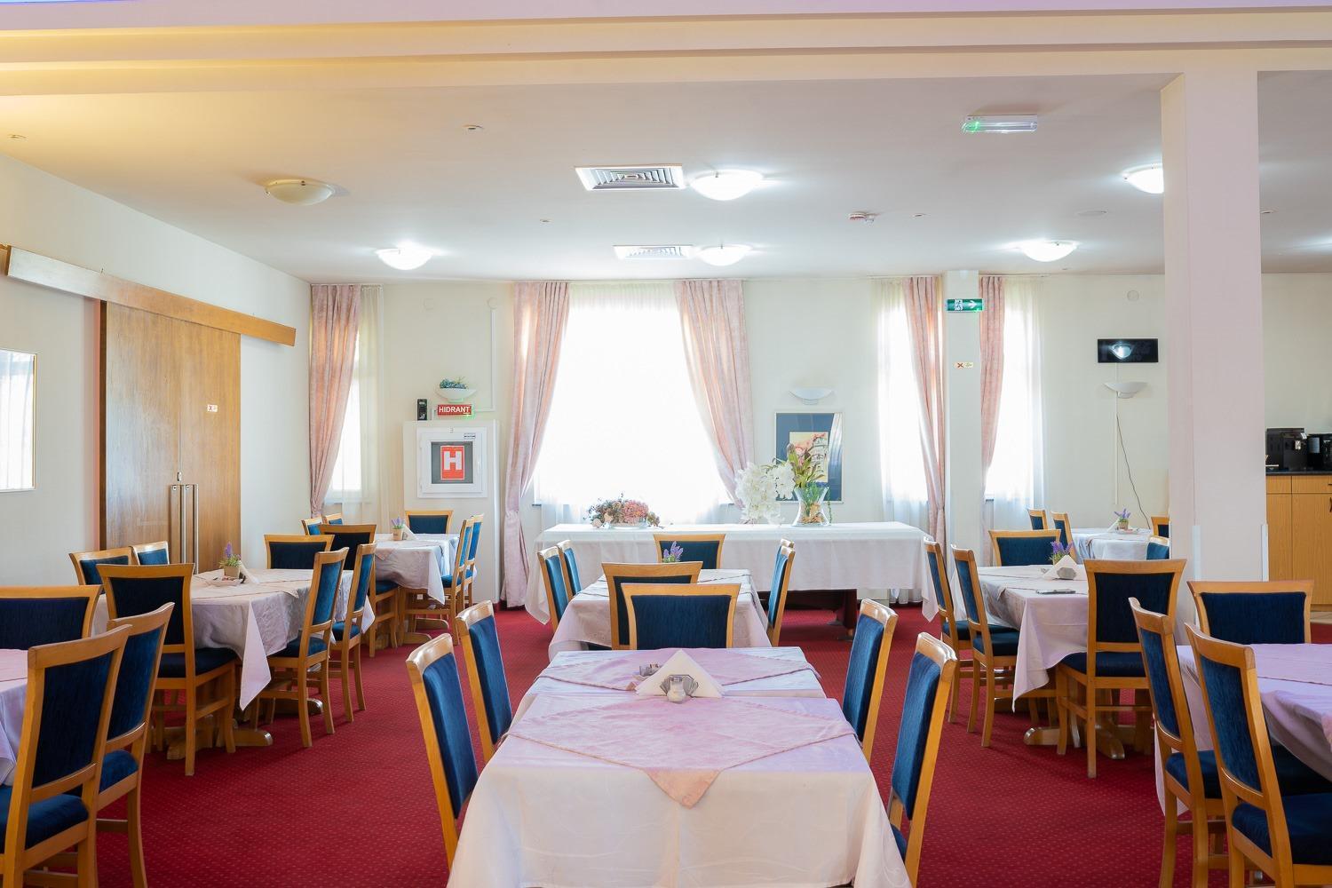 Iris Hotel Bors Екстериор снимка