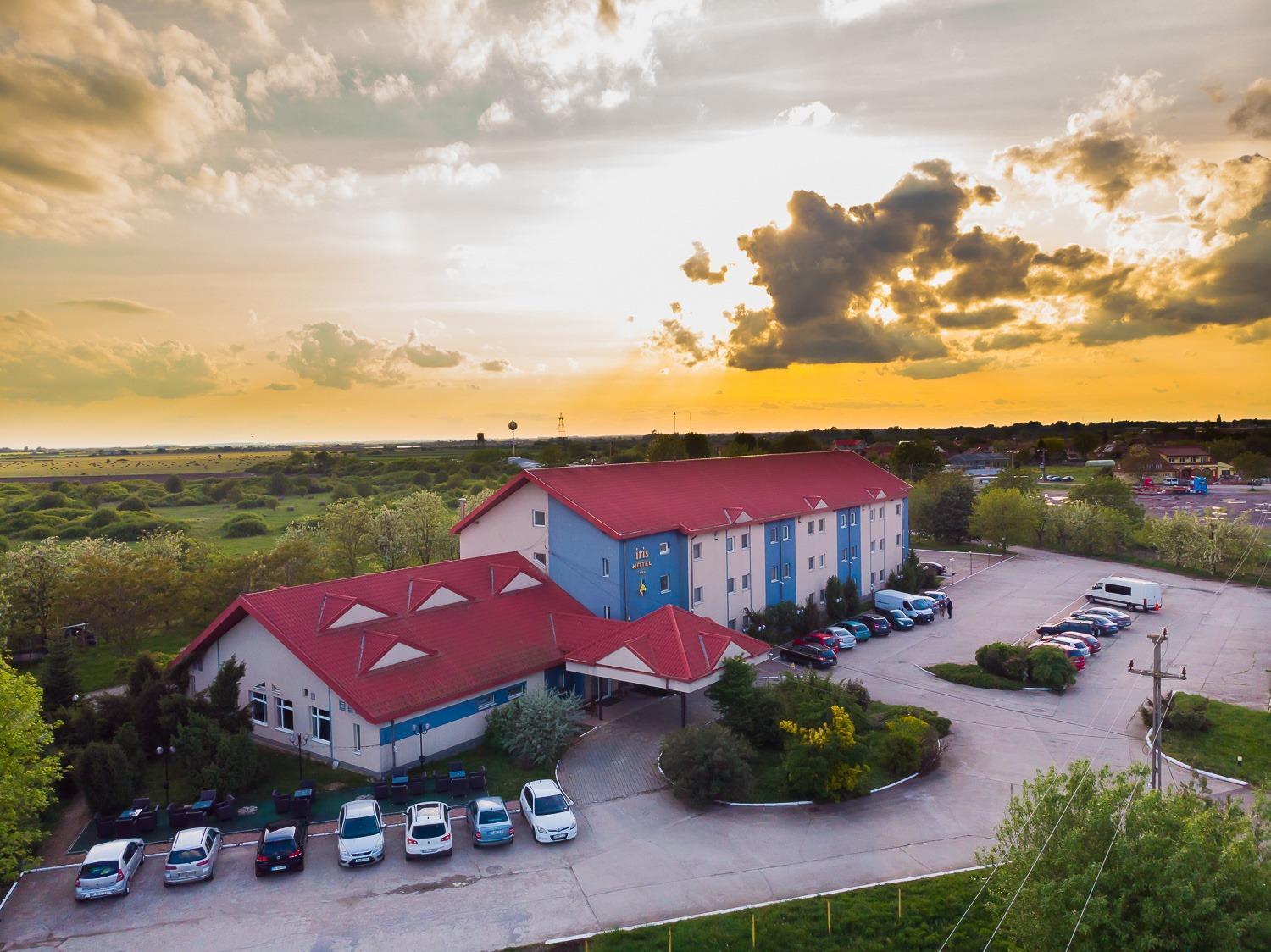 Iris Hotel Bors Екстериор снимка
