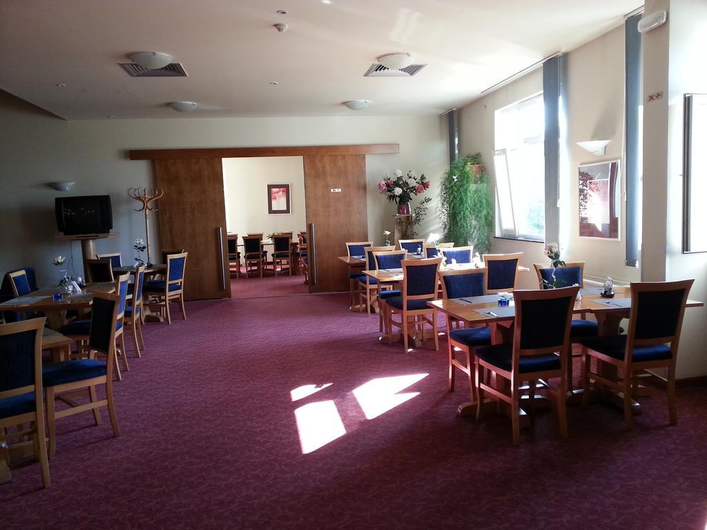 Iris Hotel Bors Екстериор снимка