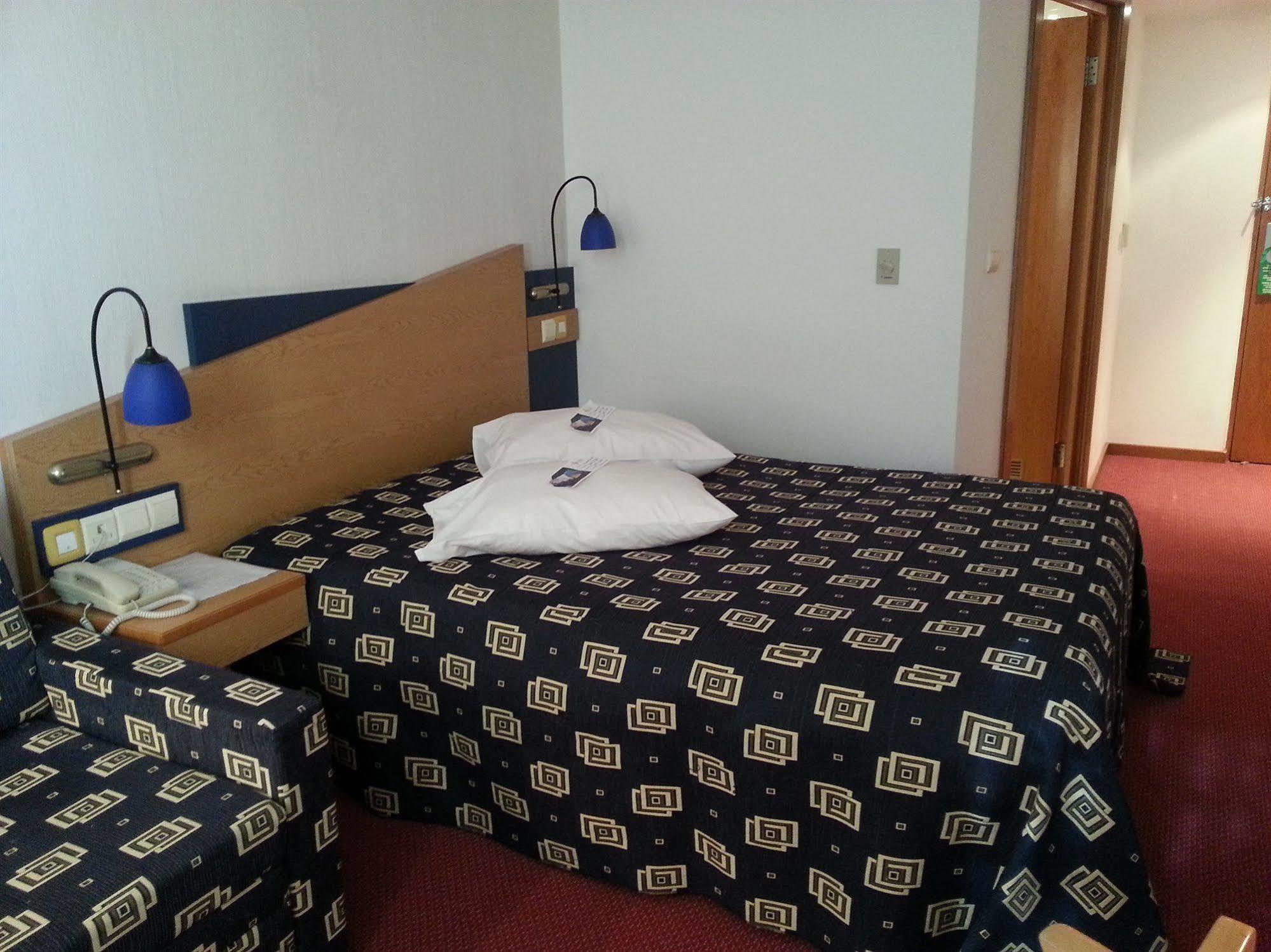 Iris Hotel Bors Екстериор снимка