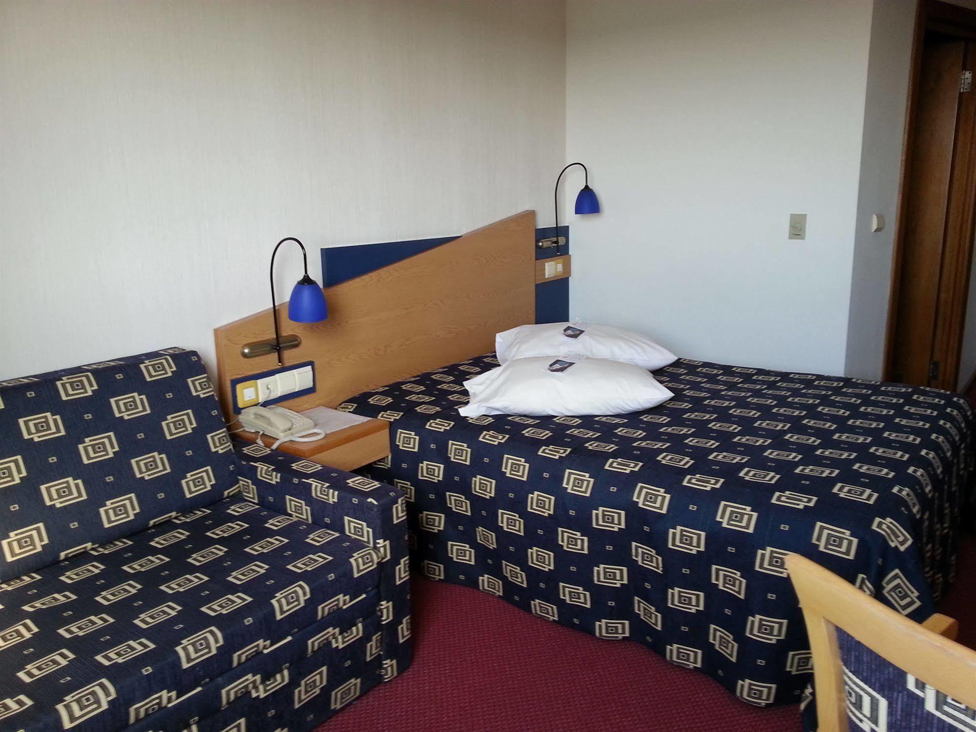 Iris Hotel Bors Екстериор снимка