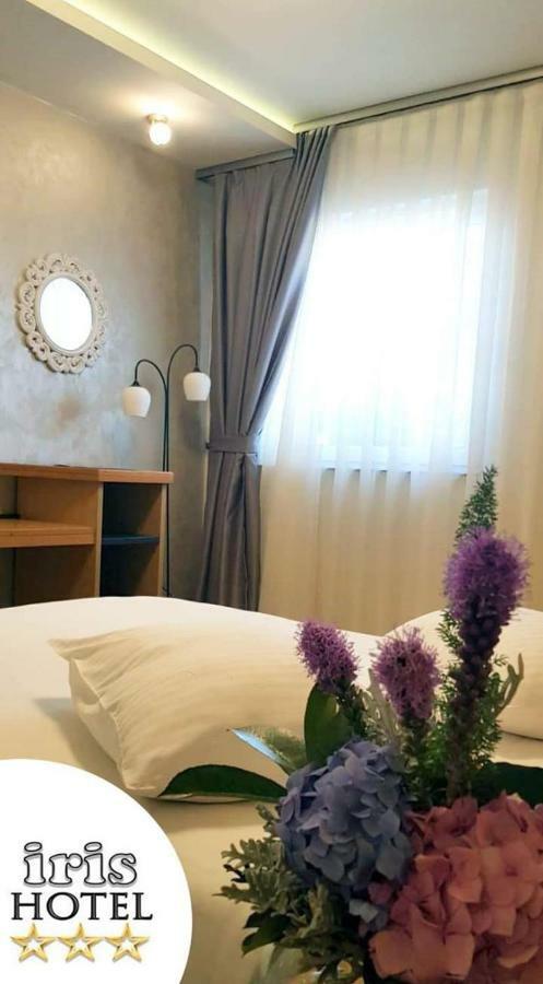 Iris Hotel Bors Екстериор снимка