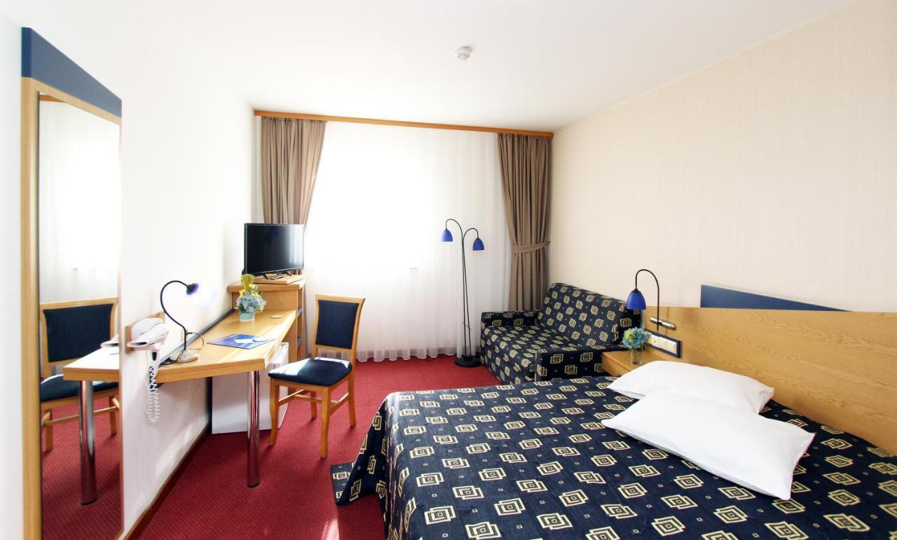 Iris Hotel Bors Екстериор снимка